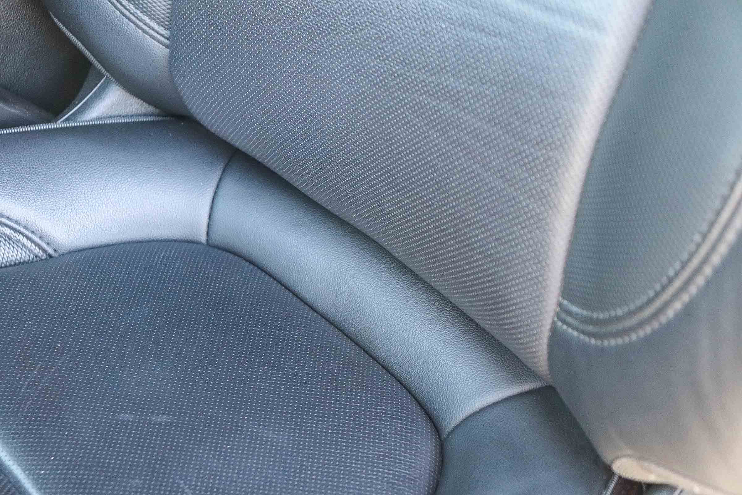 Used 2023 Chevrolet Traverse RS w/ LPO, Cargo Package image 23