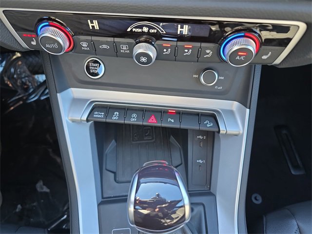 Used 2025 Audi Q3 2.0T Premium Plus w/ Premium Plus Package image 27