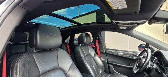 Used 2018 Porsche Macan GTS w/ Premium Package Plus AWD/4WD image 28