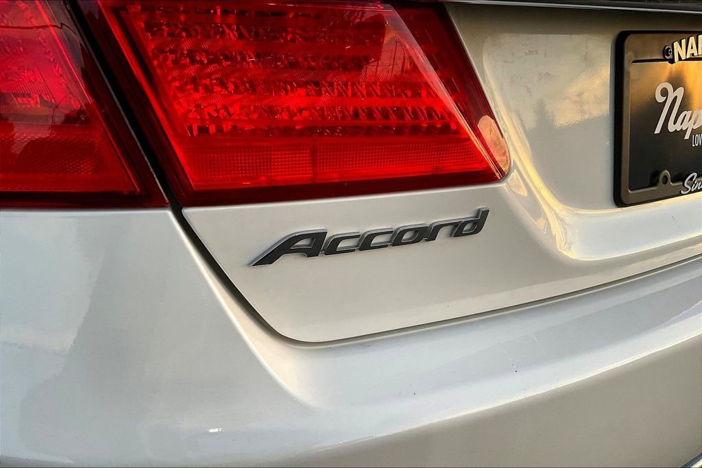 Used 2015 Honda Accord Sport image 35