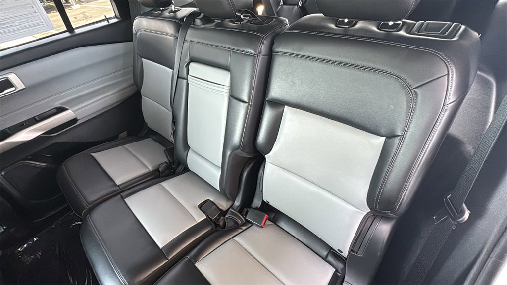 Certified 2023 Ford Explorer XLT w/ Equipment Group 202A image 23