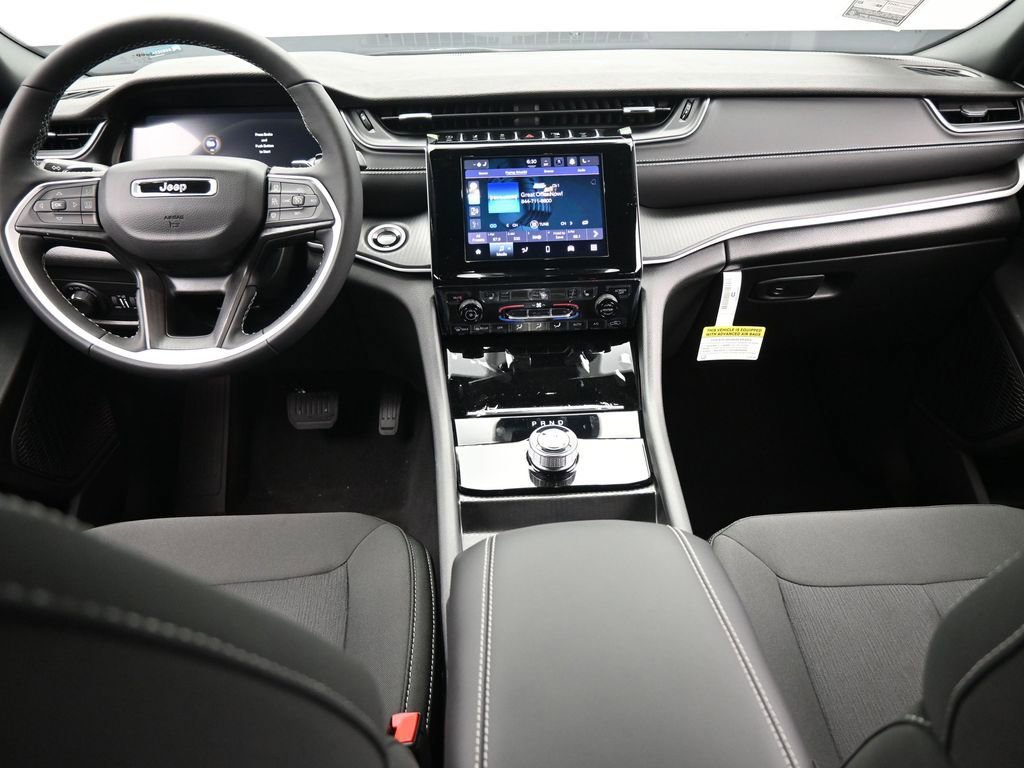 Used 2024 Jeep Grand Cherokee L Laredo w/ Luxury Tech Group I image 31