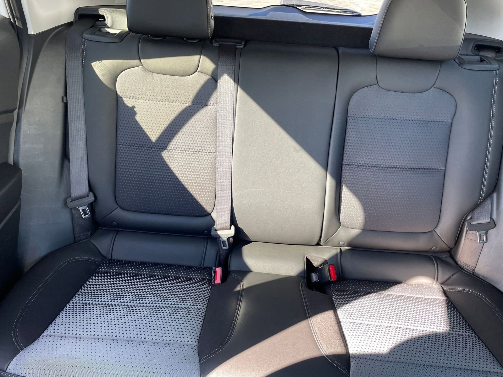 Used 2025 Chevrolet Trax LT w/ LT Convenience Package image 36