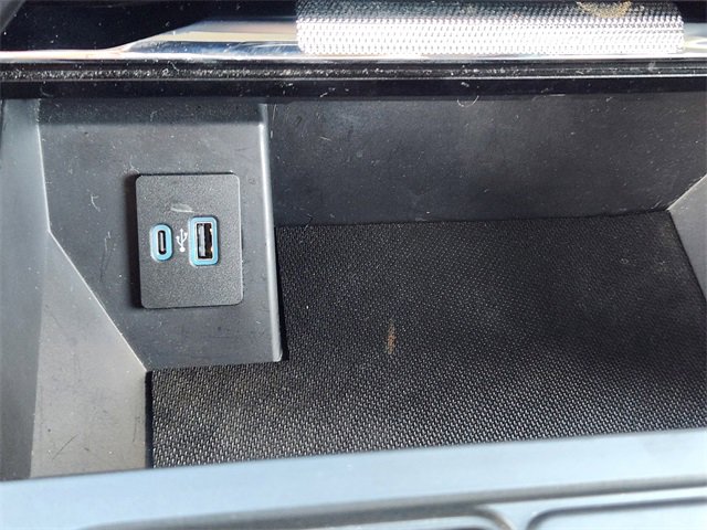 Used 2023 Ford F150 Lariat w/ Trailer Tow Package image 20