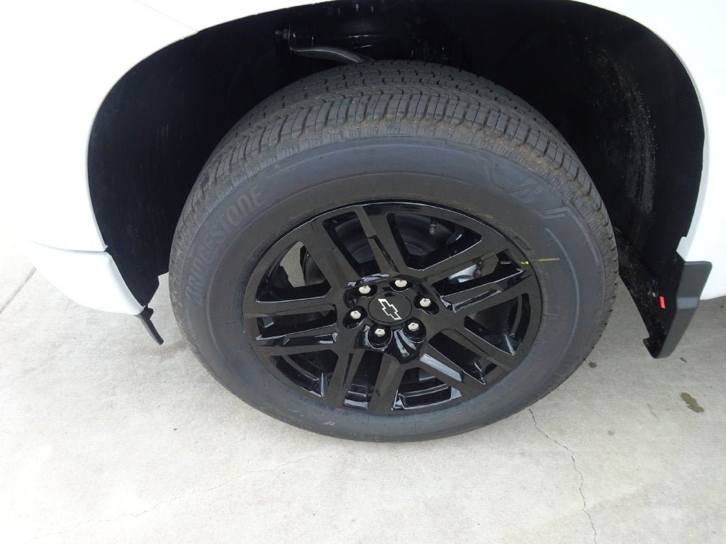 New 2026 Chevrolet Silverado 1500 Custom RWD image 10