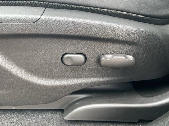 Used 2022 Buick Encore Preferred w/ Safety Package image 18