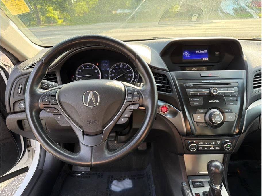 Used 2014 Acura ILX FWD image 12