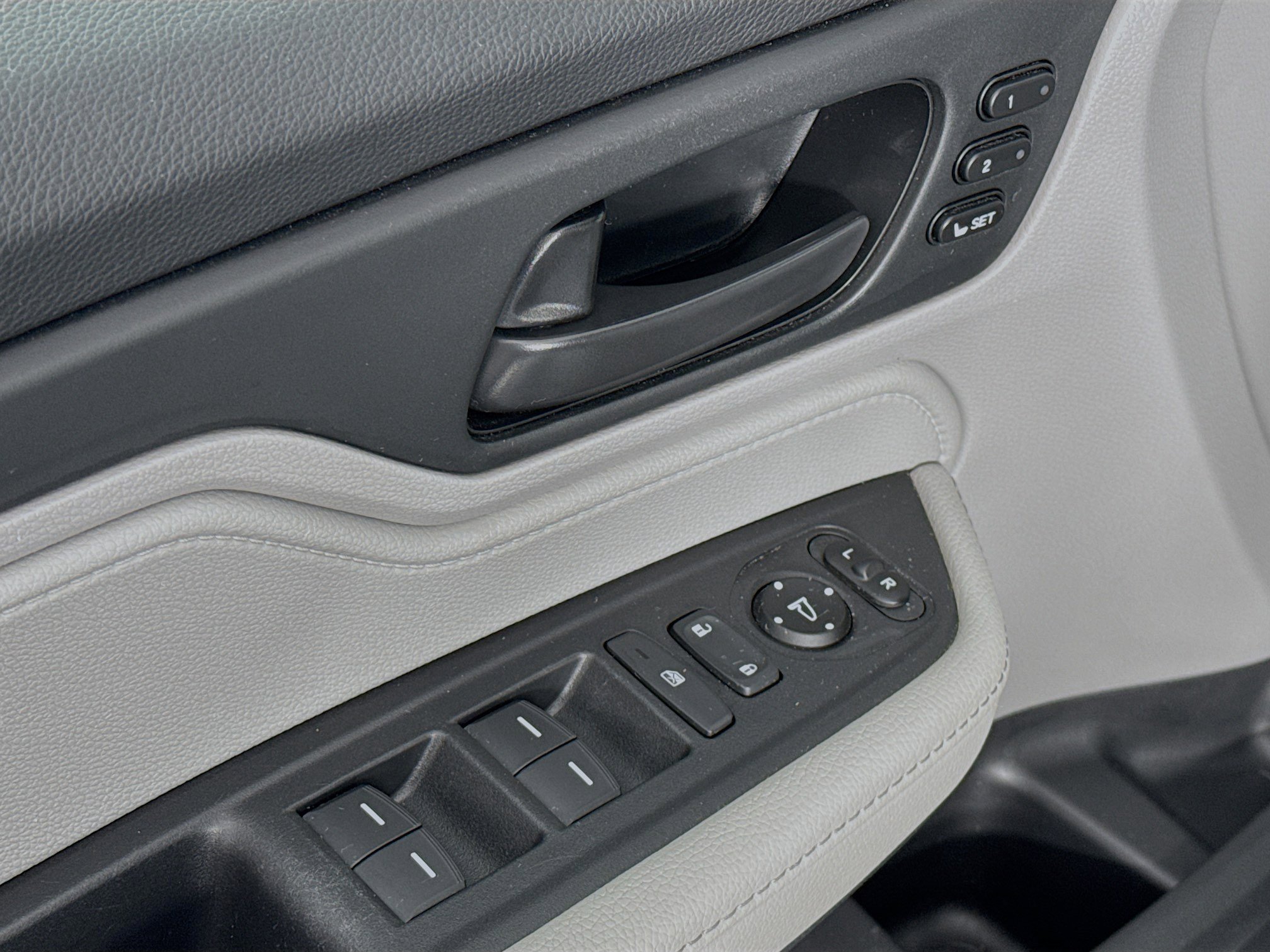 Certified 2019 Honda Odyssey EX-L image 17