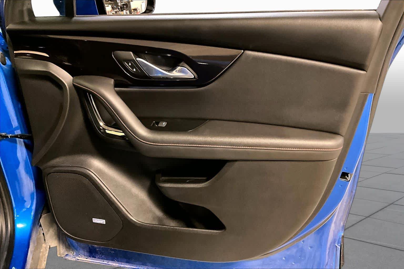 Used 2021 Chevrolet Blazer RS w/ Enhanced Convenience Package FWD image 23