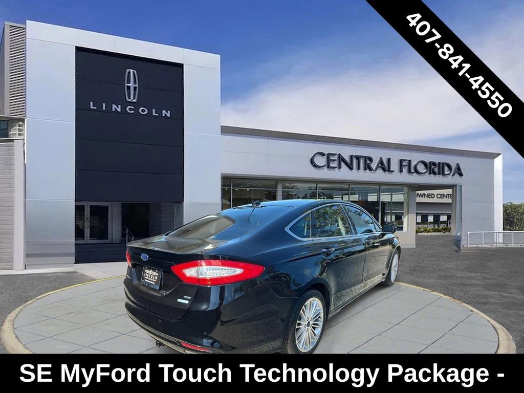 Used 2016 Ford Fusion SE w/ Equipment Group 202A FWD image 2