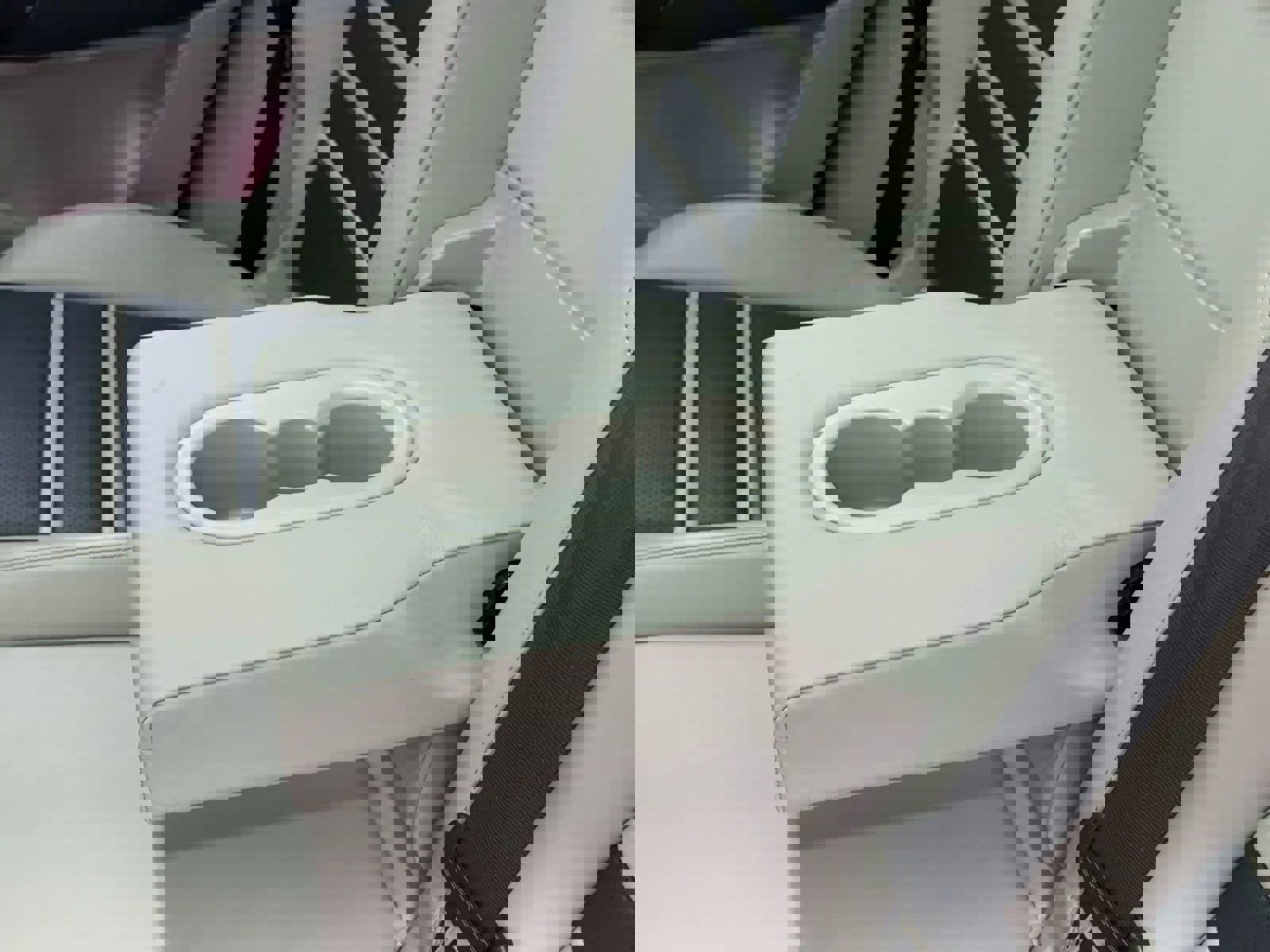 Used 2021 Porsche Cayenne GTS w/ Premium Package Plus image 22