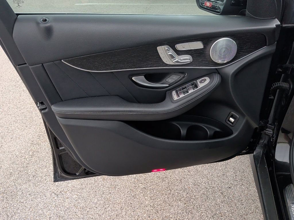 Used 2020 Mercedes-Benz GLC 300 image 10