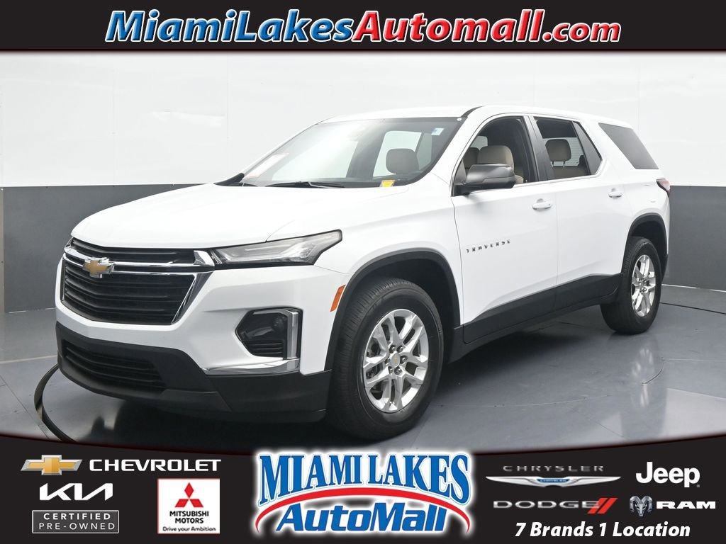 Used 2022 Chevrolet Traverse LS image 1