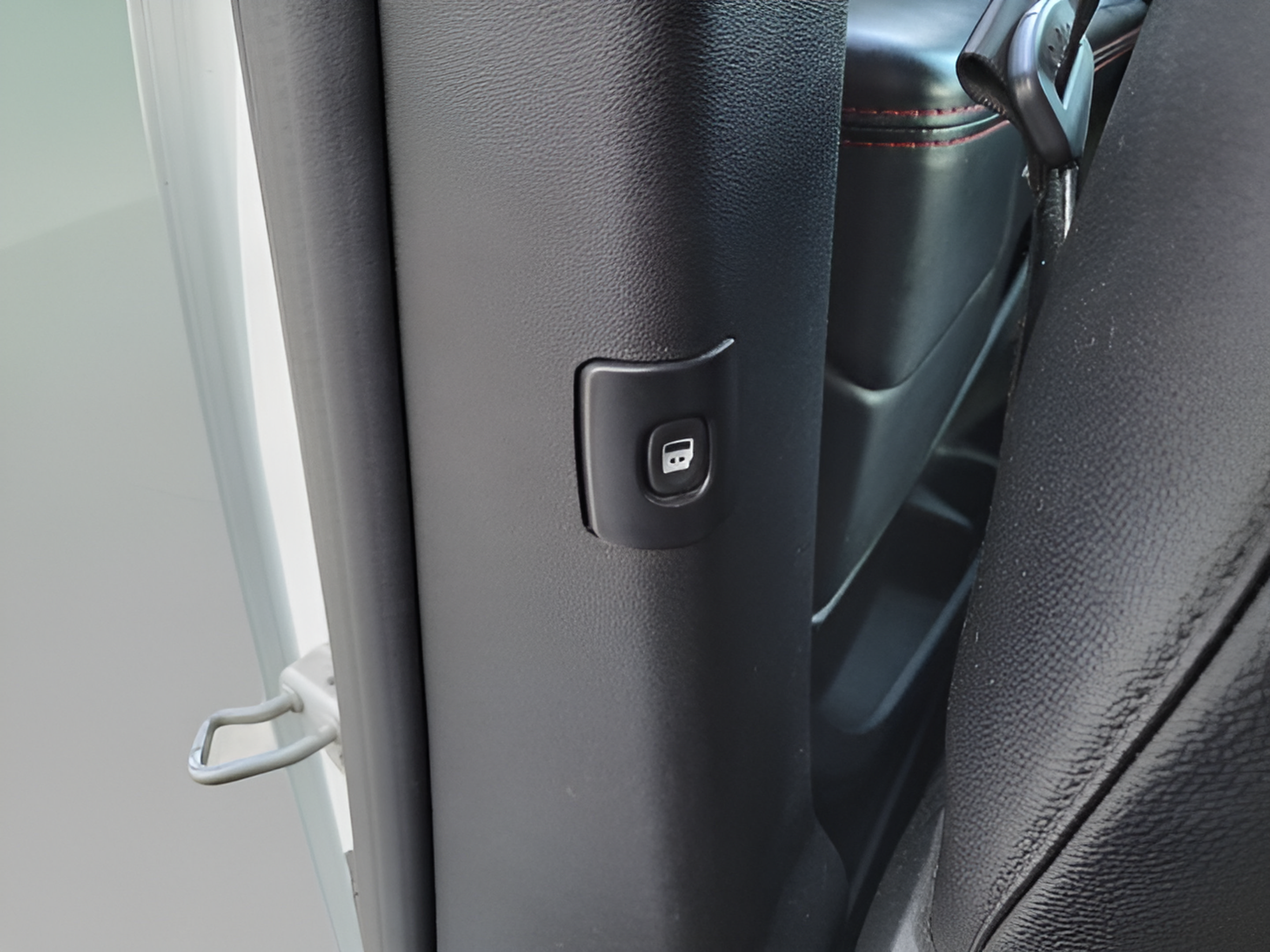 Used 2019 Dodge Grand Caravan GT FWD image 11