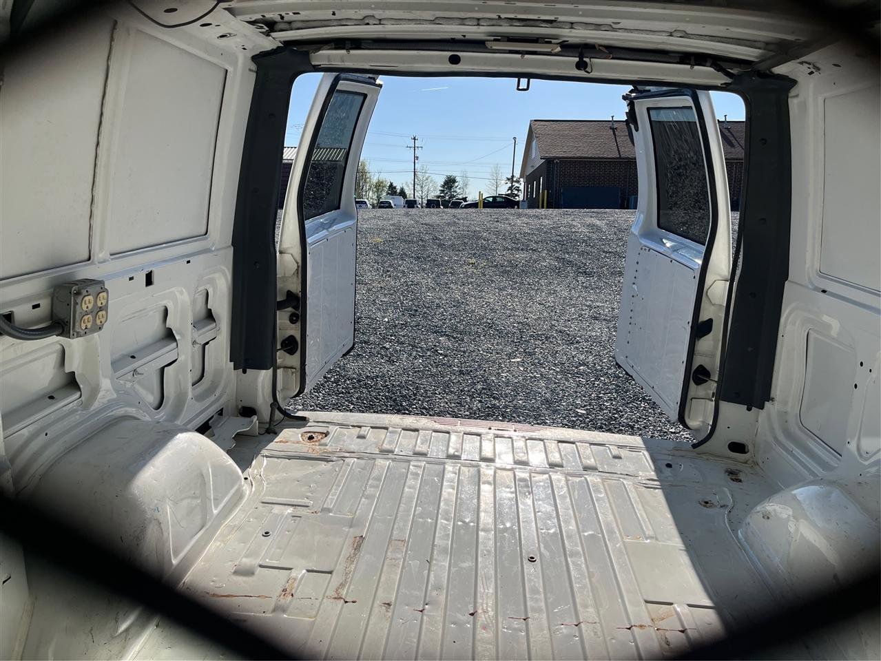 Used 2004 Chevrolet Astro AWD w/ Convenience Package image 13