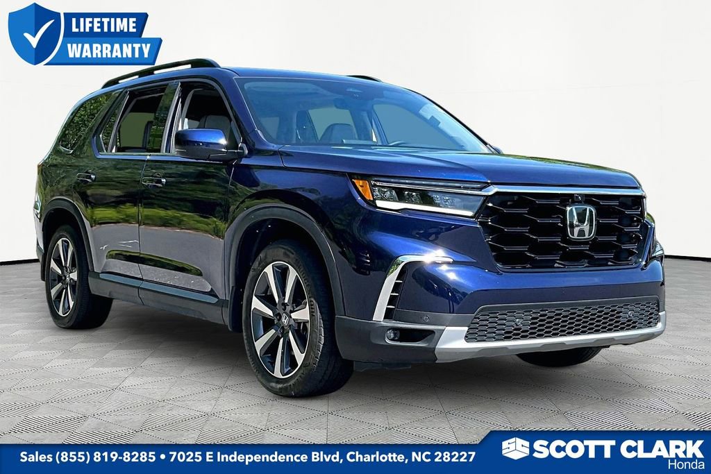 Used 2023 Honda Pilot Elite image 1