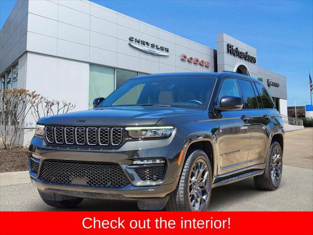Certified 2024 Jeep Grand Cherokee Summit AWD/4WD image 2