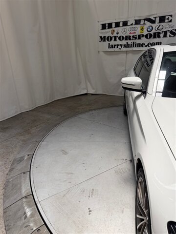 Used 2018 BMW 530e w/ Premium Package 2 RWD image 11