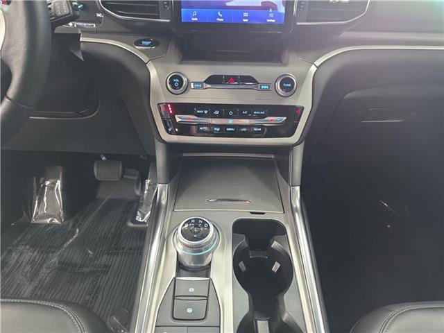 Certified 2023 Ford Explorer XLT w/ Equipment Group 202A image 11