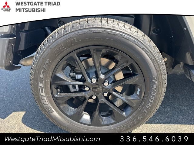 Used 2021 Jeep Wrangler Unlimited Sahara w/ Cold Weather Group AWD/4WD image 6