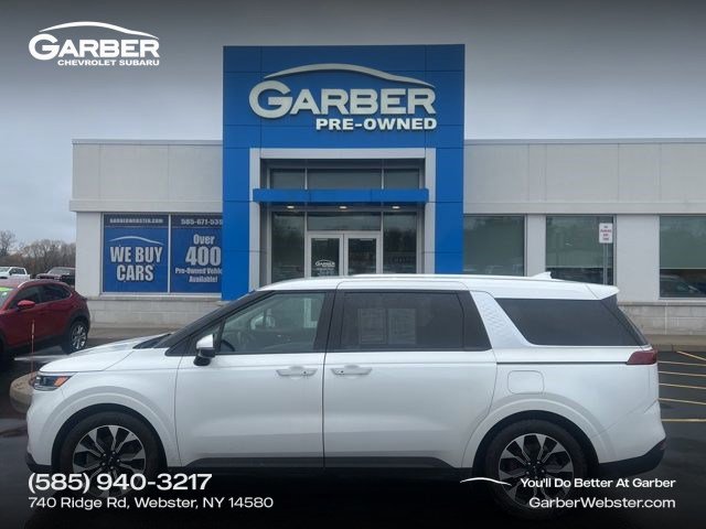 Used 2022 Kia Carnival EX FWD image 1