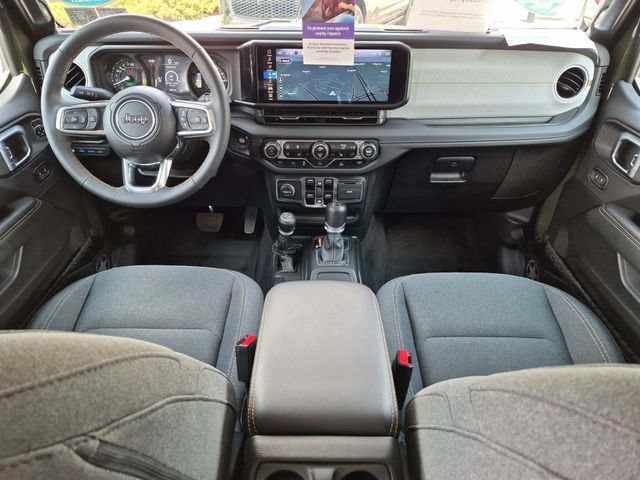 Used 2024 Jeep Wrangler Unlimited Sahara w/ Technology Group AWD/4WD image 22