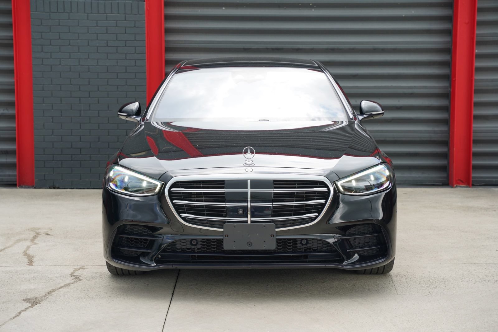 Used 2022 Mercedes-Benz S 580 4MATIC Sedan image 3