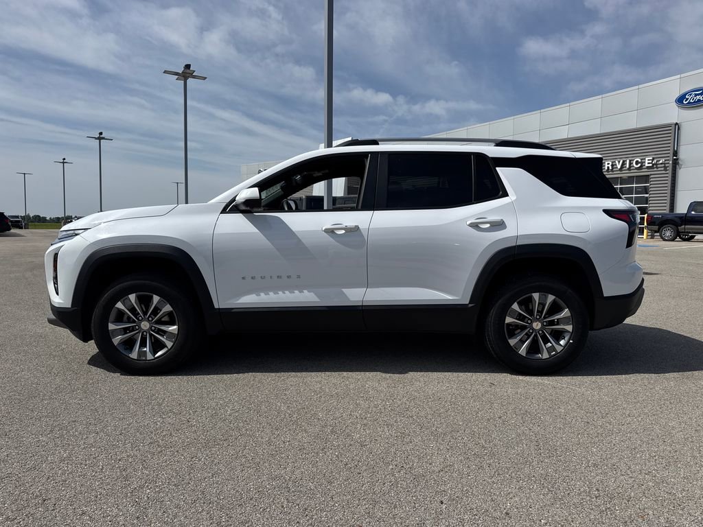 Used 2025 Chevrolet Equinox LT w/ Convenience Package II FWD image 3