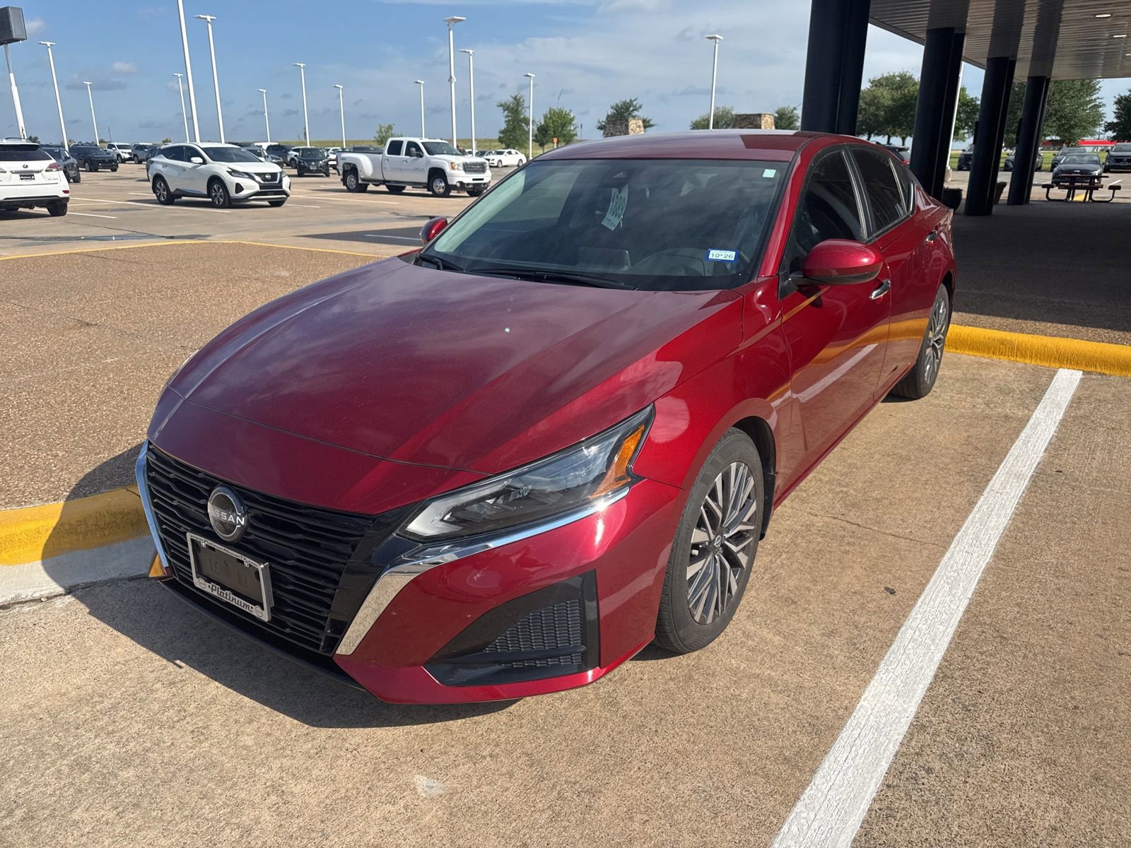 Used 2023 Nissan Altima 2.5 SV FWD image 3