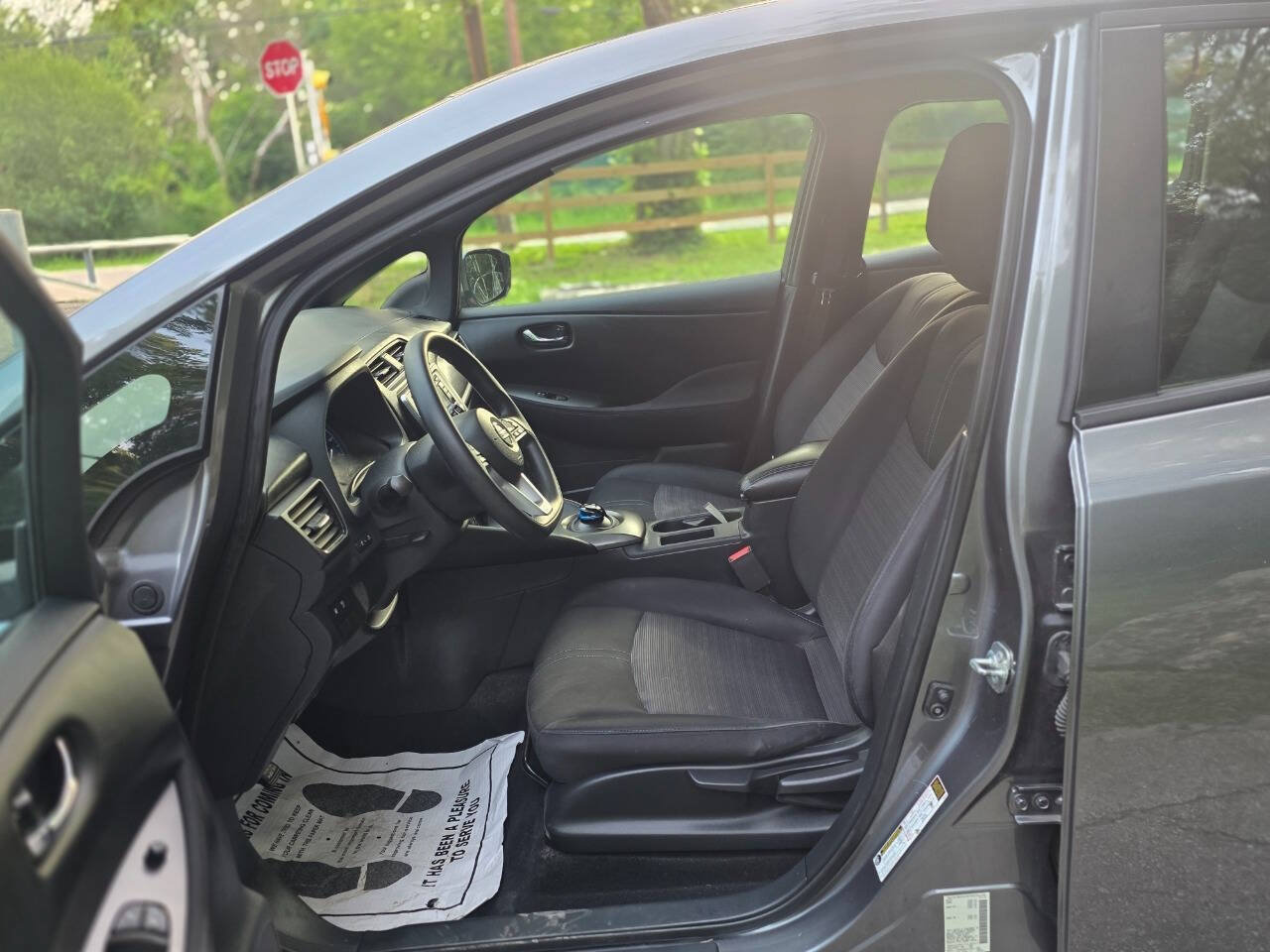 Used 2019 Nissan Leaf S w/ S Charge Package FWD image 12