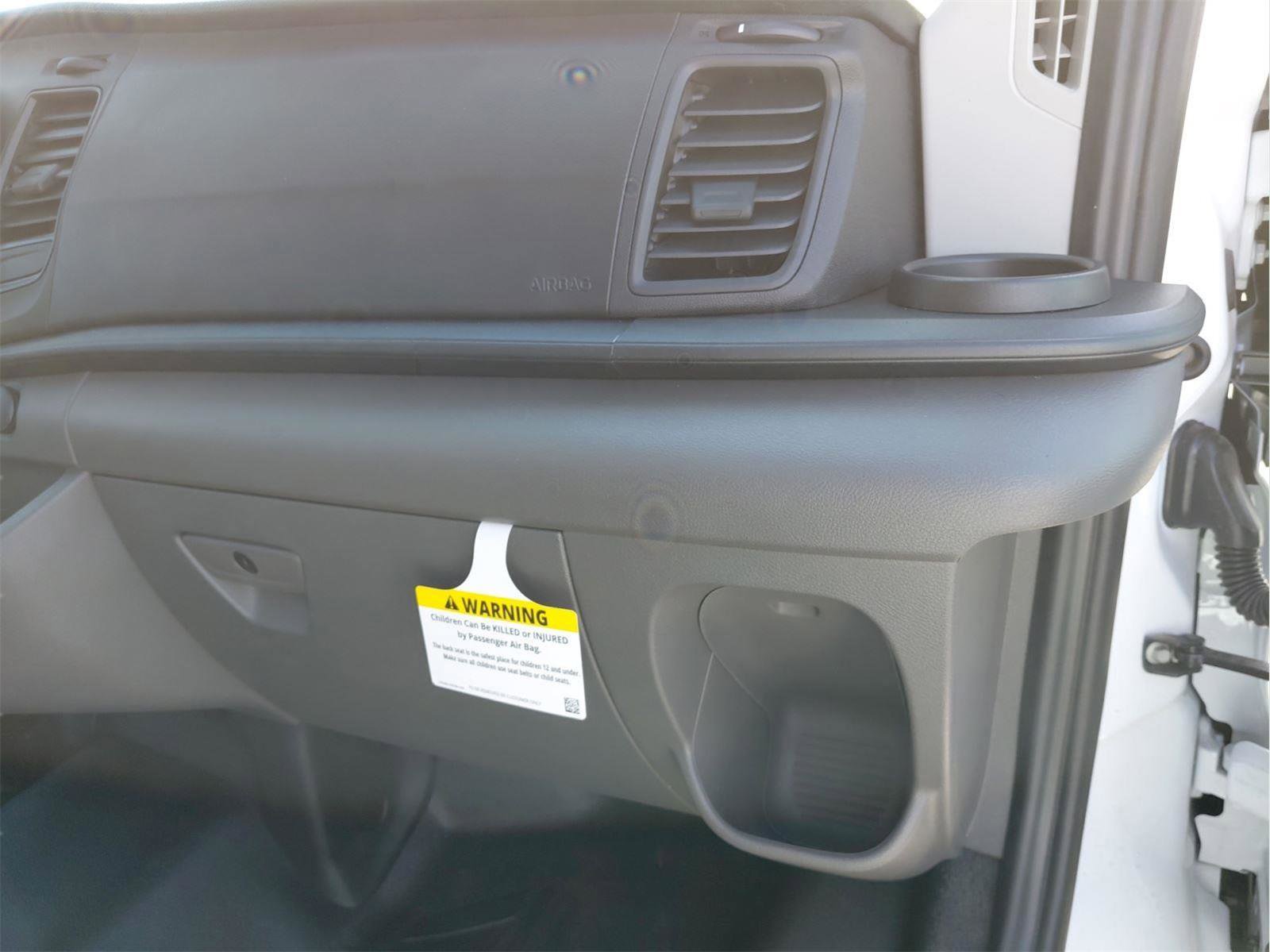 New 2025 Ford Transit 250 148 Medium Roof RWD image 18