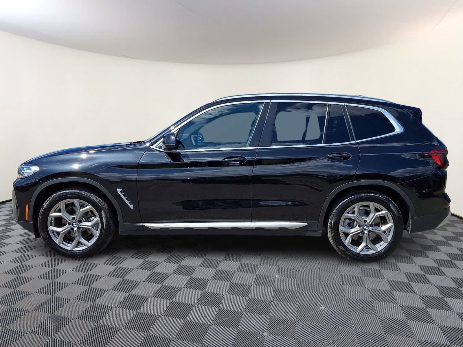 Used 2024 BMW X3 xDrive30i w/ Premium Package AWD/4WD image 8
