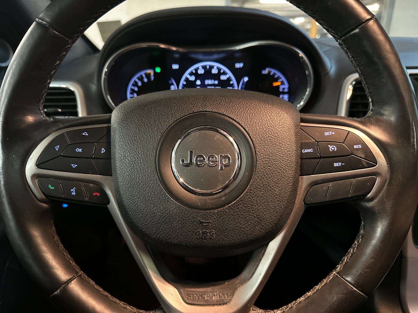 Used 2018 Jeep Grand Cherokee Limited RWD image 23