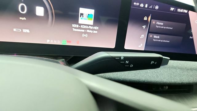 Used 2024 Lucid Air Pure RWD image 63