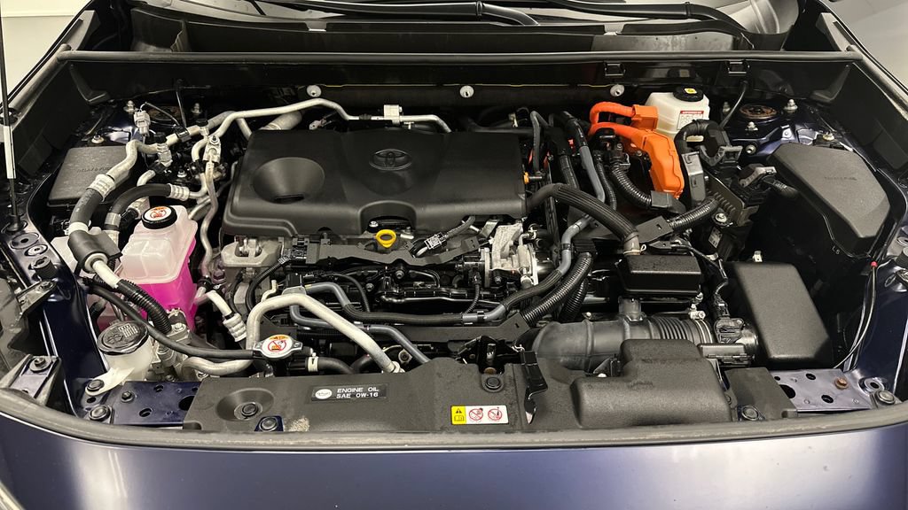 Certified 2021 Toyota RAV4 XSE w/ Weather Package AWD/4WD image 11
