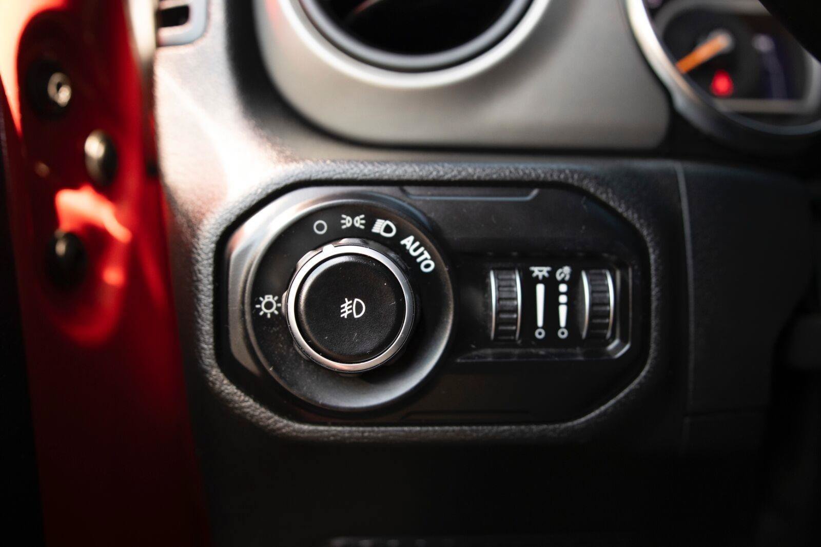 Used 2021 Jeep Wrangler Sport AWD/4WD image 13