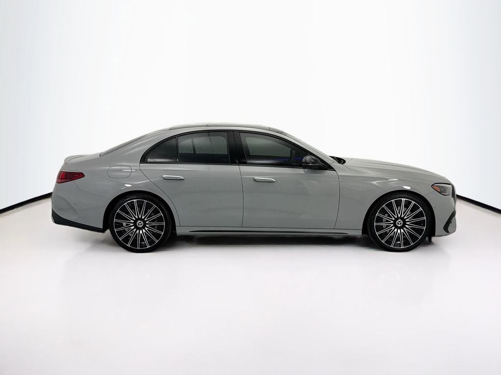 Used 2026 Mercedes-Benz E 450 4MATIC Sedan image 4