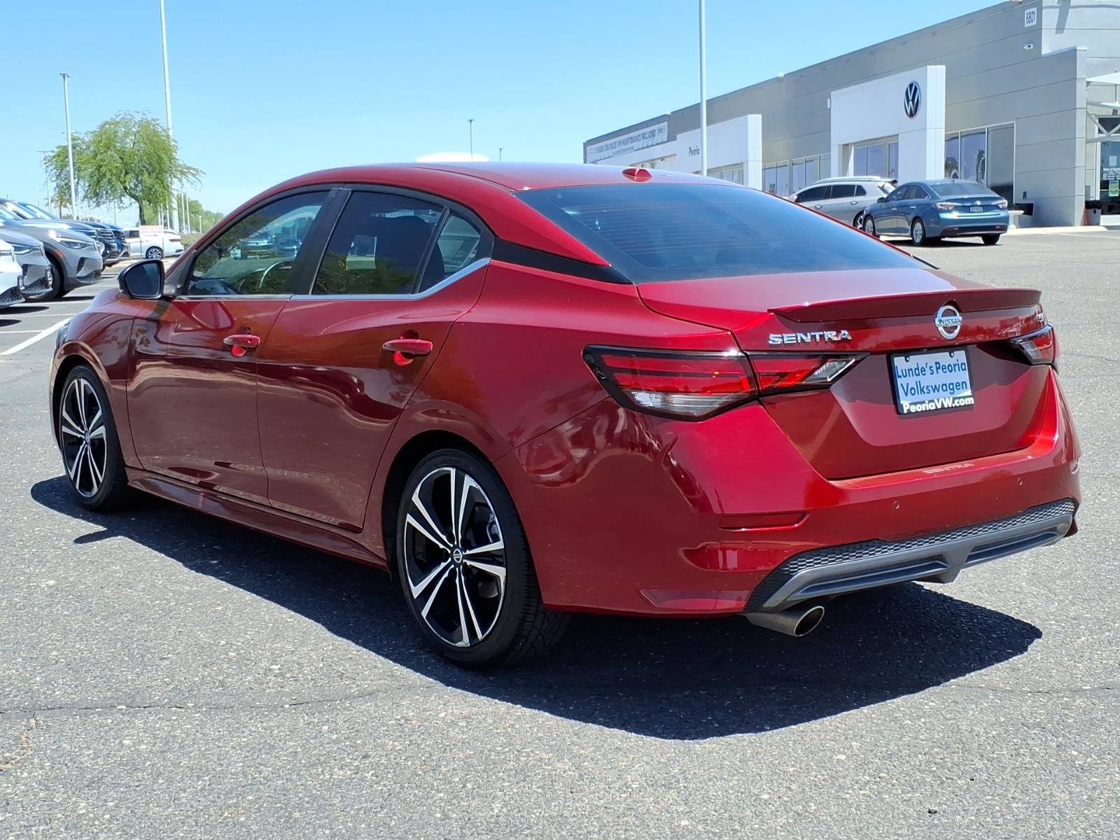 Used 2021 Nissan Sentra SR w/ SR Premium Package FWD image 5