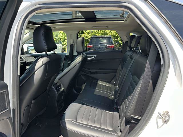 Used 2022 Ford Edge SEL w/ Convenience Package AWD/4WD image 10