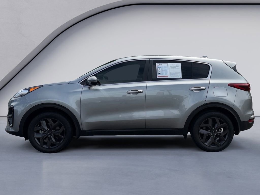 Used 2022 Kia Sportage LX w/ LX FWD Value Edition Package image 2