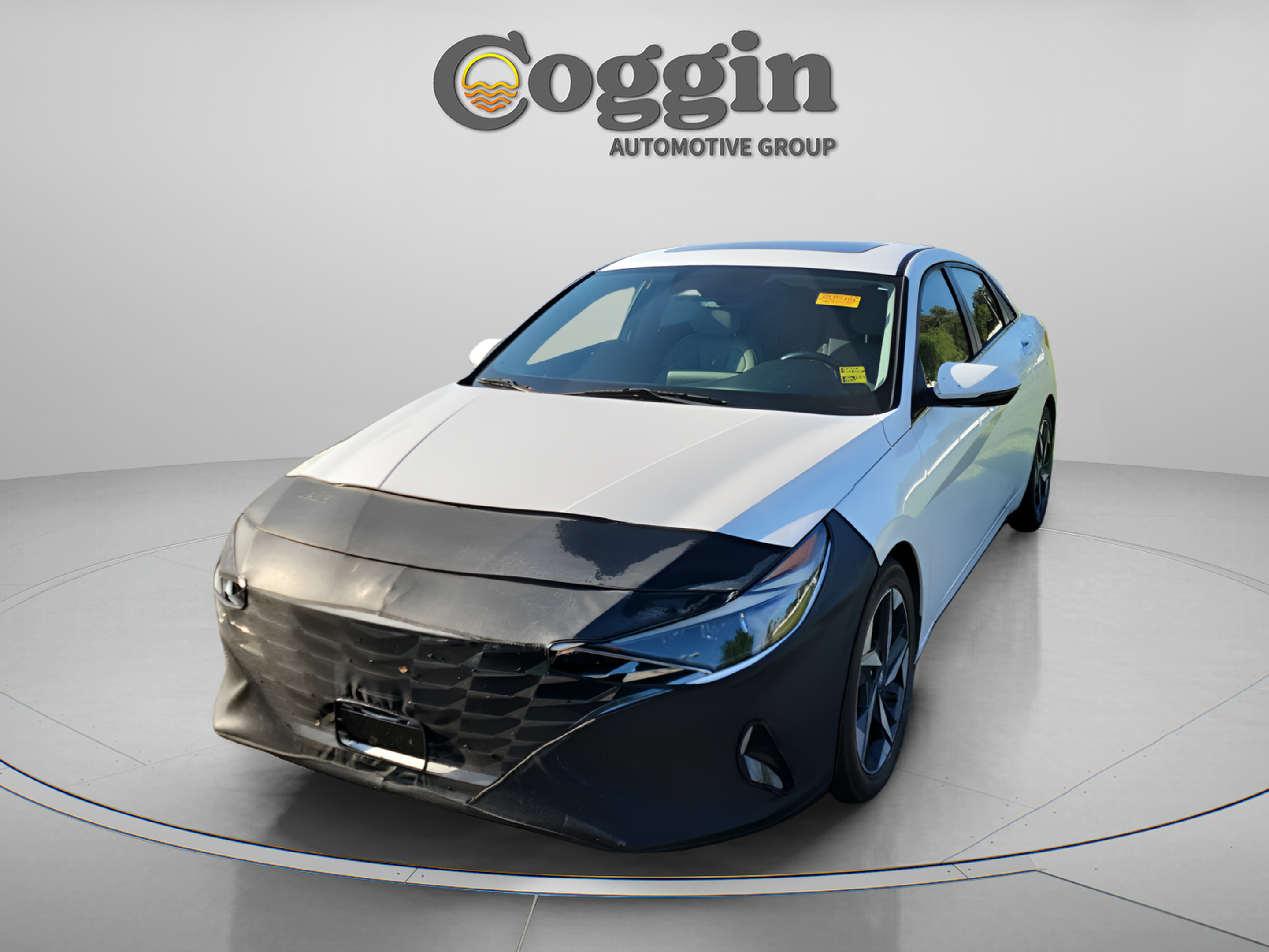 Used 2022 Hyundai Elantra Limited FWD image 2