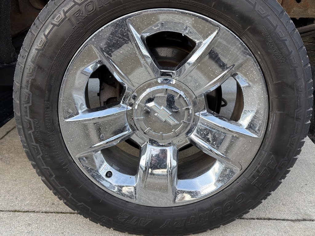 Used 2018 Chevrolet Silverado 1500 LTZ w/ Sport Package image 26