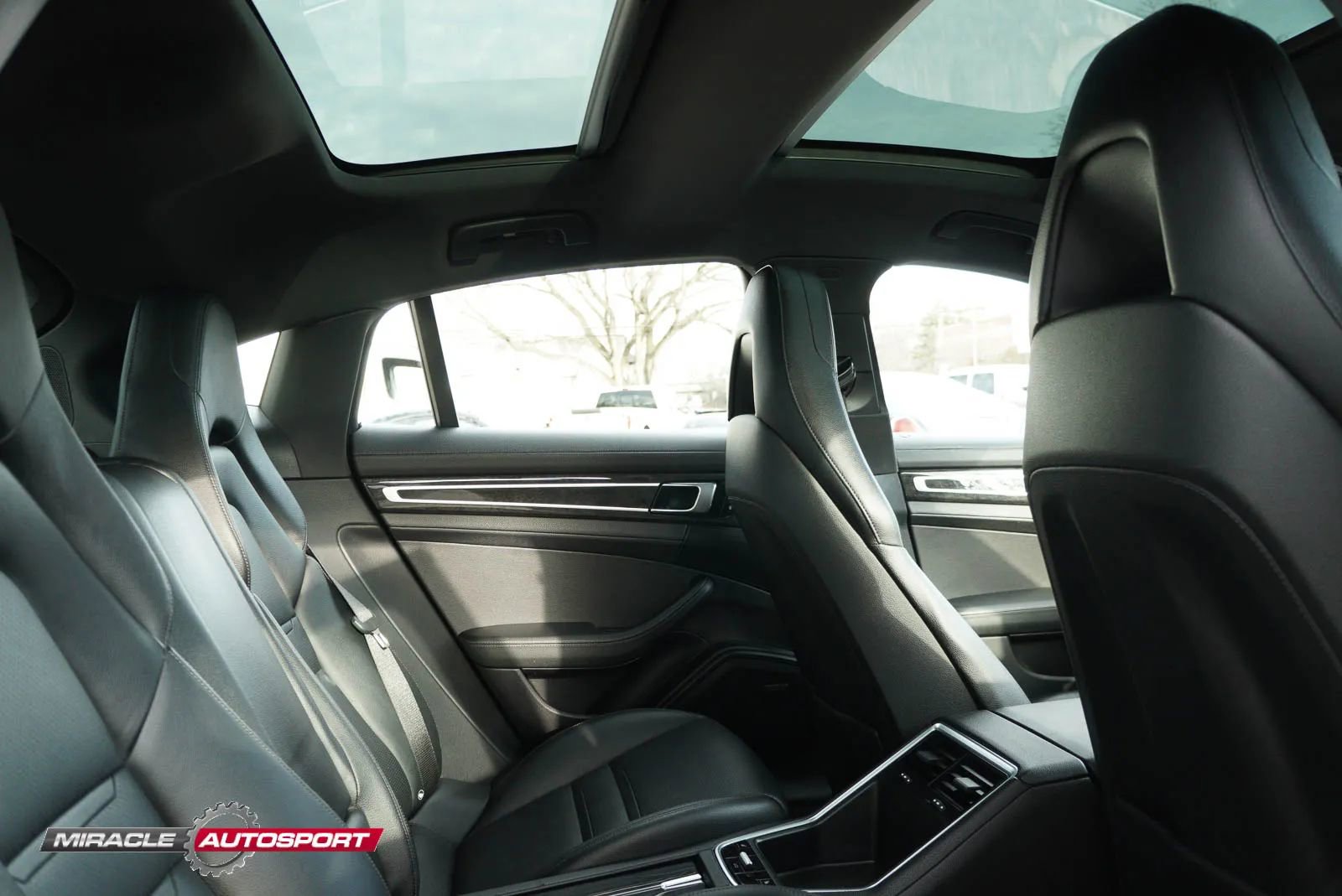 Used 2017 Porsche Panamera 4S AWD/4WD image 37