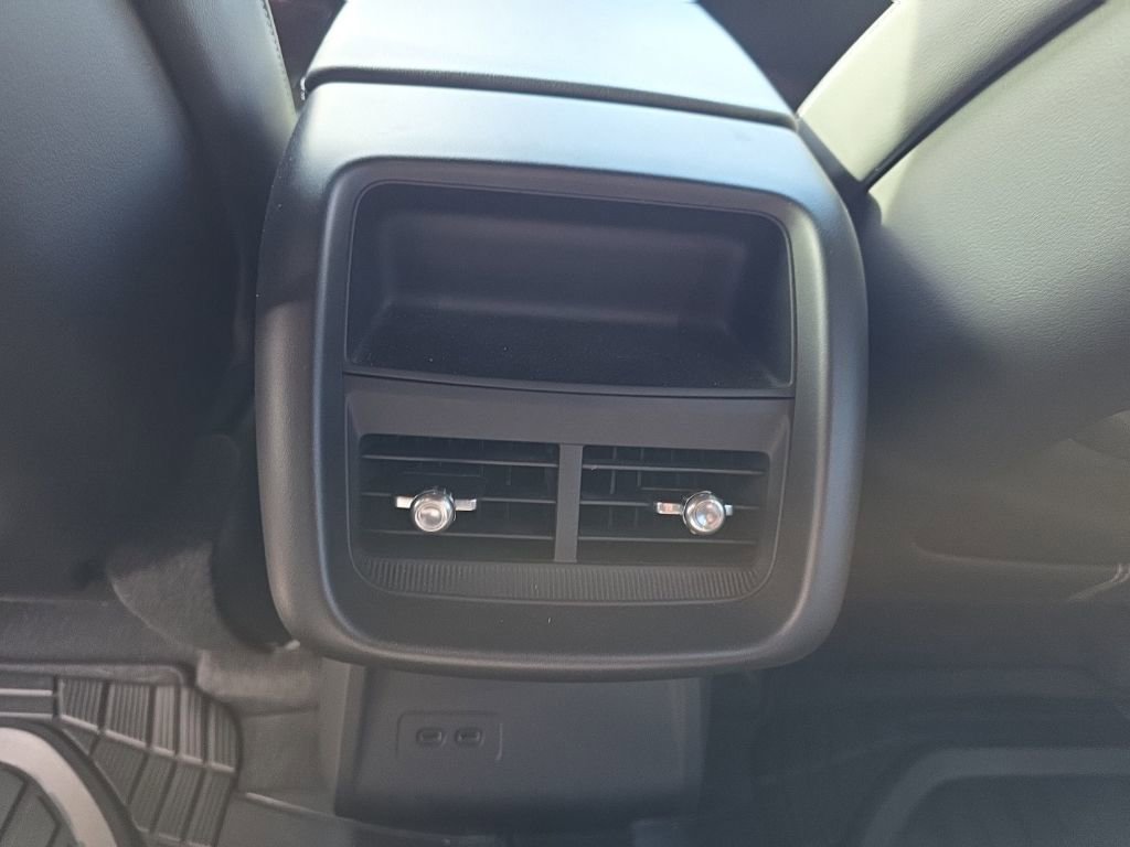 Certified 2024 Cadillac Lyriq Sport image 21