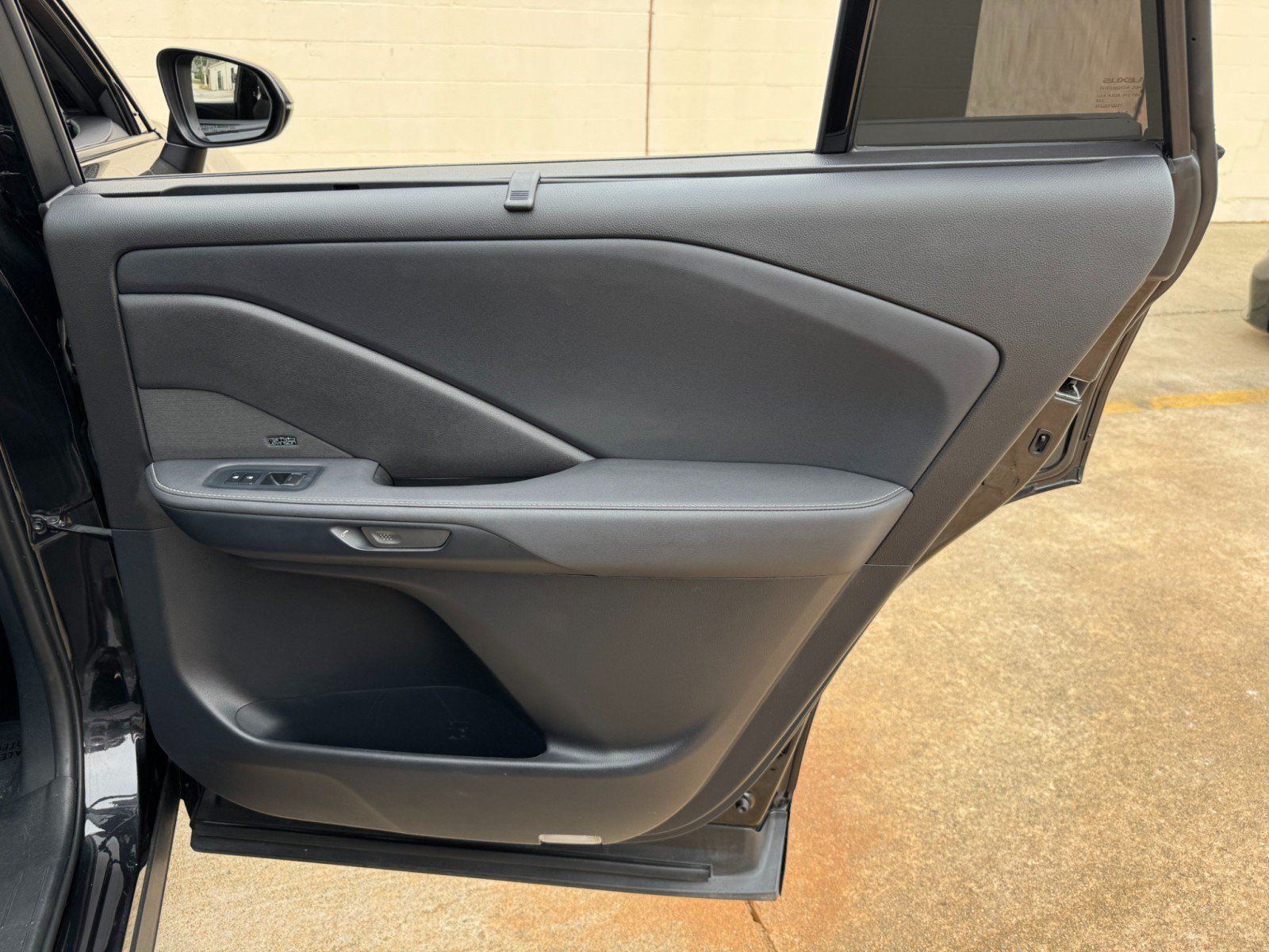 Used 2024 Lexus TX 500h AWD w/ Technology Package image 46