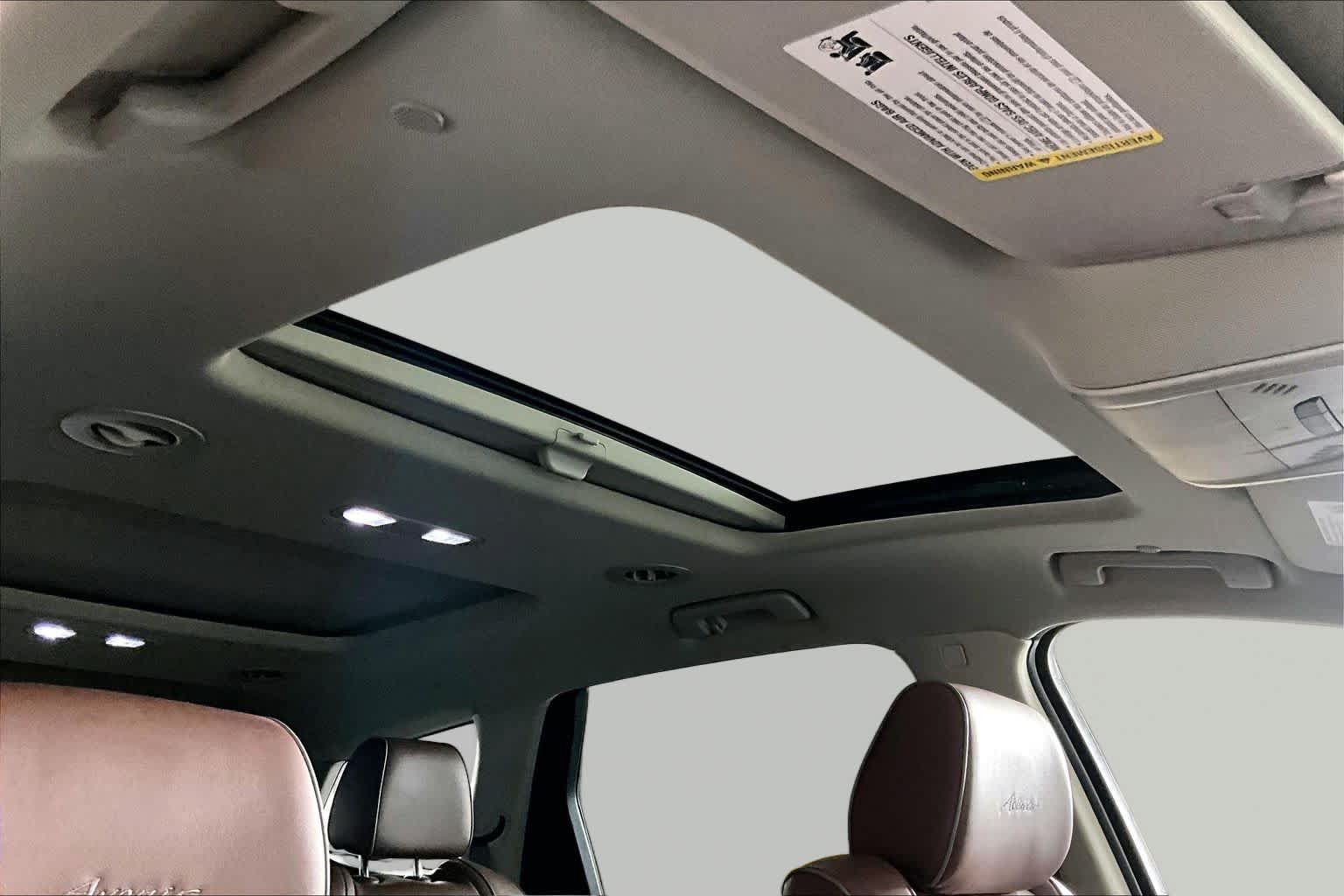 Certified 2020 Buick Enclave Avenir w/ Avenir Technology Package FWD image 13