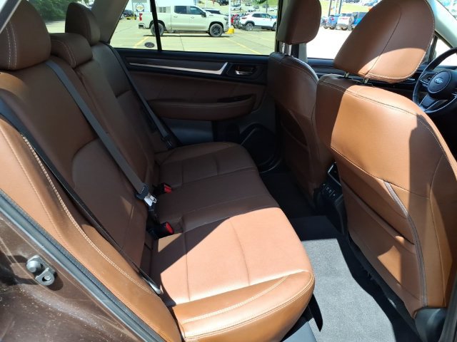 Used 2019 Subaru Outback 2.5i Touring w/ Popular Package #3A AWD/4WD image 9