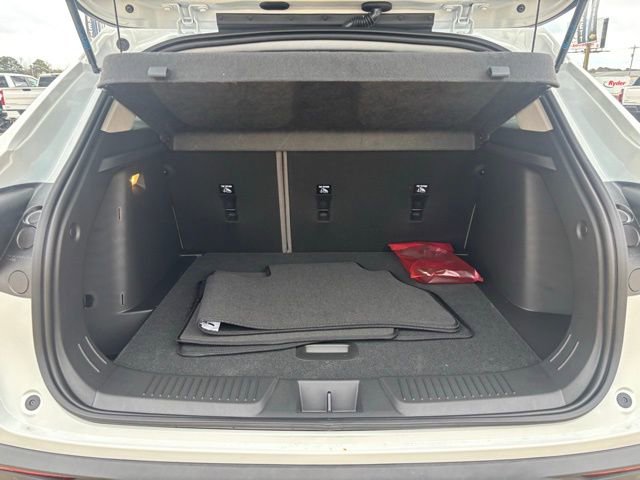 New 2026 Chevrolet Trax ACTIV w/ Driver Confidence Package image 9