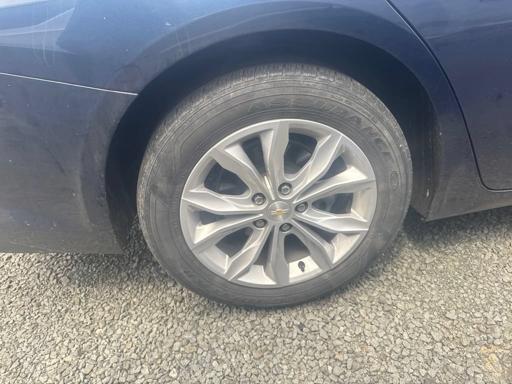 Used 2022 Chevrolet Malibu LT FWD image 24