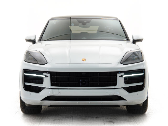 Certified 2025 Porsche Cayenne GTS AWD/4WD image 25